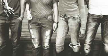 Grup farklı insan poz