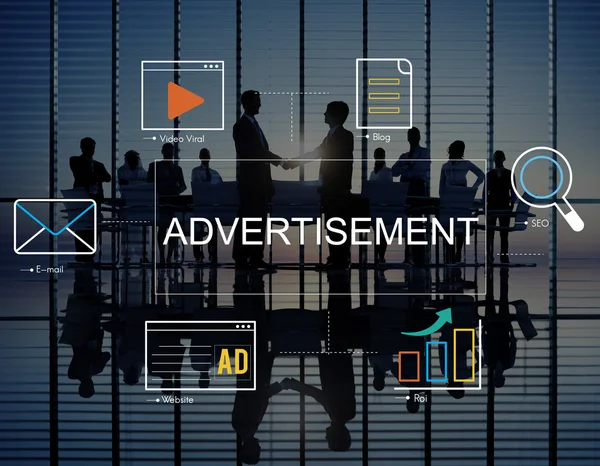 Üzletemberek és a reklám fogalma — Stock Fotó