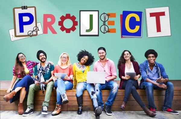 College students using wireless devices — Stock Photo, Image