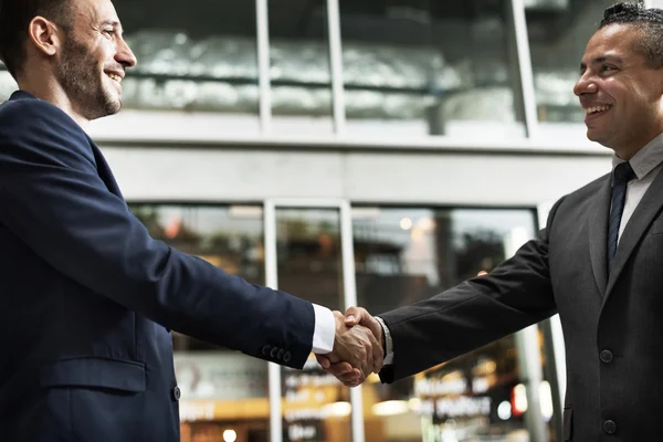 Business handslag och lyckad affär — Stockfoto