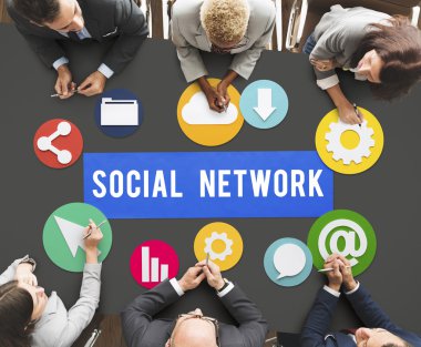 Ofiste çalışan iş adamları