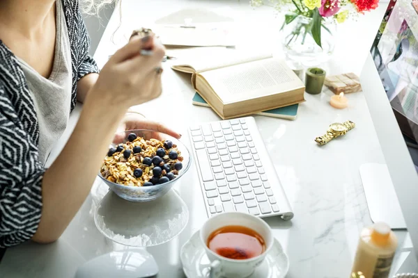 Concepto de desayuno por la mañana —  Fotos de Stock