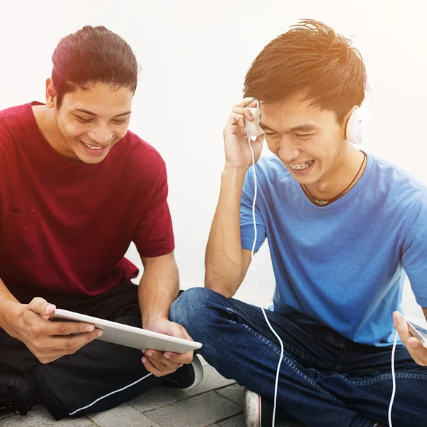 Students have fun after classes — Stock Photo, Image