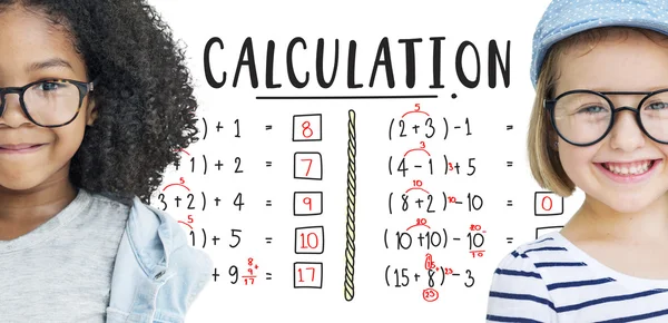 gülümseyen güzel kızlar