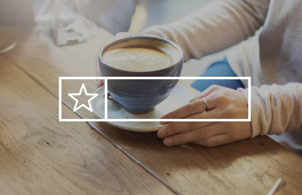 Mujer con taza de café — Foto de Stock