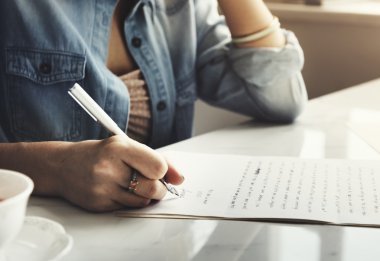Kız yazılı mektup kavramı