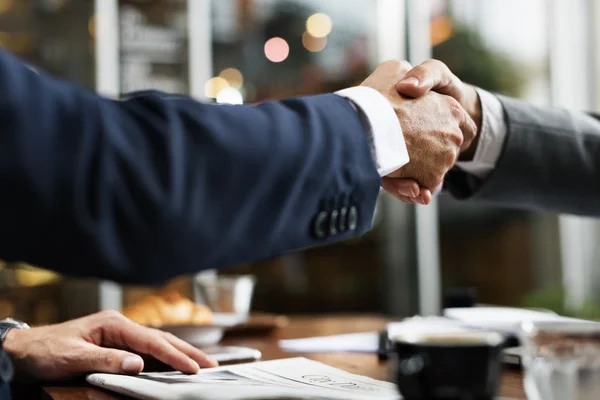 Zakelijke handdruk en succesvolle Deal — Stockfoto