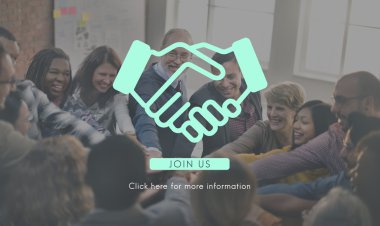 Neşeli takım eller katılın