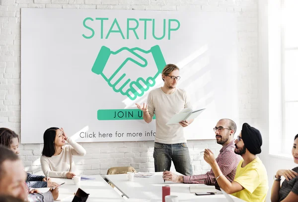 Incontro d'affari con startup — Foto Stock