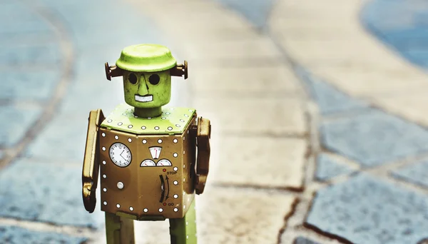 Green toy robot — Stock Photo, Image