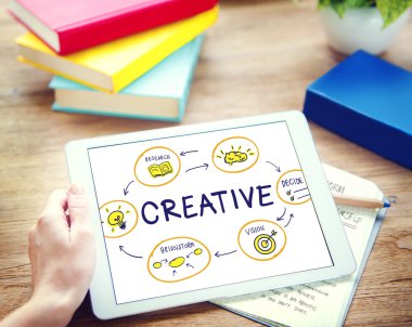 kişi holding dijital tablet