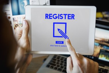 Dijital tablet ekran dokunaklı adam