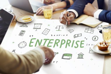 insanlar kuruluş hakkında tartışıyor