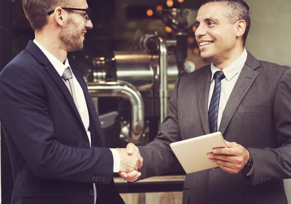 Business handslag och lyckad affär — Stockfoto