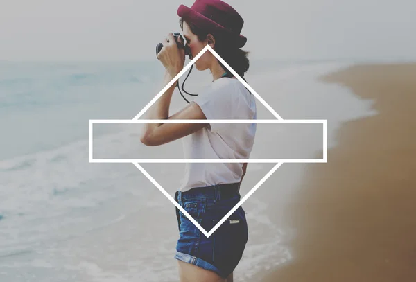 Girl making photos on Camera — Stock Photo, Image