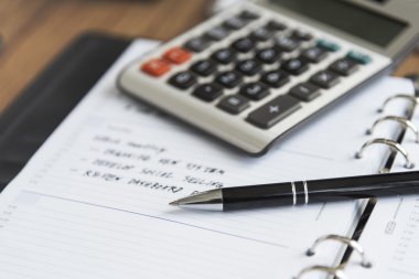 İş nesneleri üstünde okul sırası 