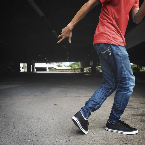 Homem dançando Hiphop — Fotografia de Stock