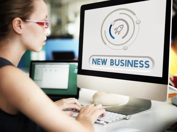 Businesswoman working on computer with New Business — Stock Photo, Image