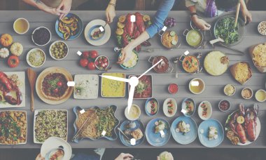 Gıda ve saat içeren tablo