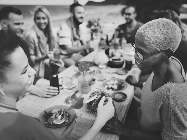 Friends having party outdoors — Stock Photo, Image