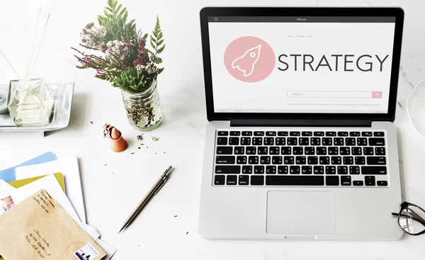 bilgisayar ve yeni iş kavramı için strateji