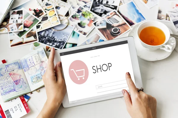 Tablet e e-commerce Shopping Online Concept — Foto Stock