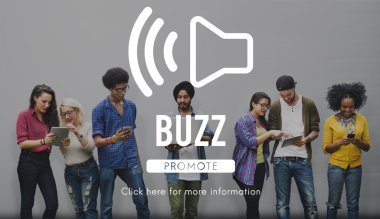 Farklı dijital cihazlar kullanan öğrenciler