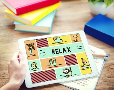 kişi holding dijital tablet