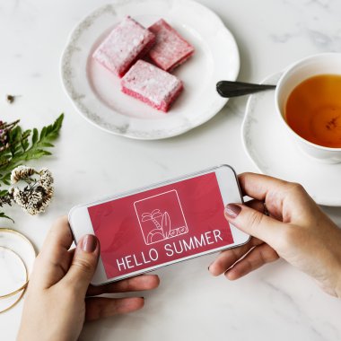 akıllı telefon ve yaz grafikler 