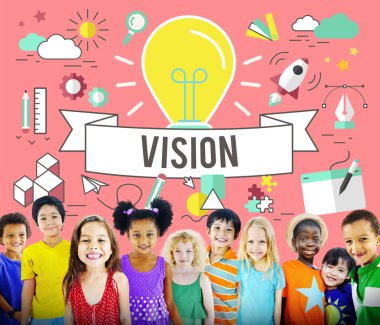 Gülümseyen şirin farklı çocuklar