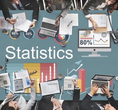 Ofiste çalışan iş adamları