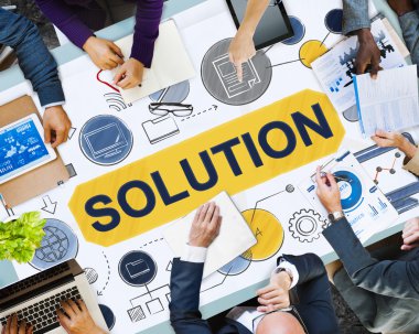 Bir grup insan birlikte çalışma 