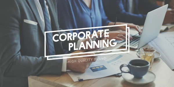 Mensen uit het bedrijfsleven over de bijeenkomst met Corporate Planning Concept — Stockfoto