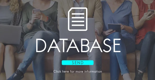 Orang duduk dengan perangkat dan Database — Stok Foto