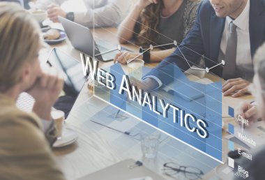 insanlar Web Analytics hakkında tartışıyor