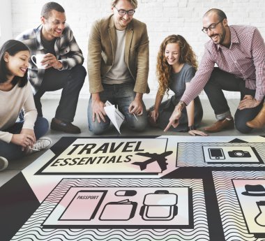 Poster ve seyahat gerekli çalışma tasarımcılar