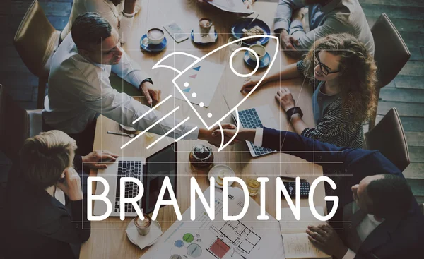 Affari di persone con stretta di mano e Branding — Foto Stock