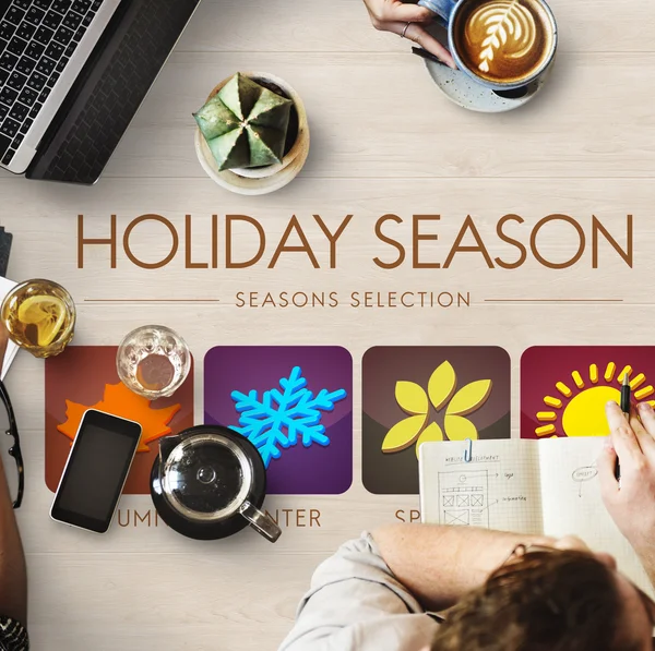 Mesa con cartel con Holiday Seasonconcept —  Fotos de Stock