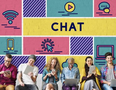 İnsanlar dijital araçları tarama  