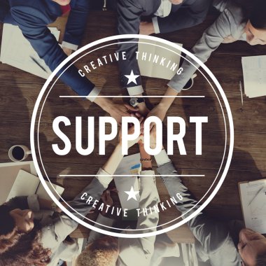 Ofiste çalışan iş adamları