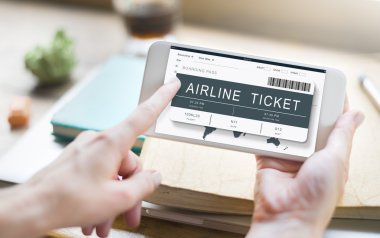 kişi holding akıllı telefon