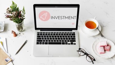 bilgisayar ve yatırım yeni iş kavramı