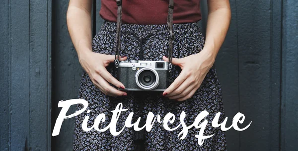 Girl with vintage camera — Stock Photo, Image