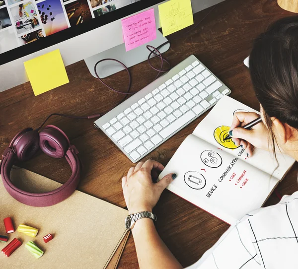 Creative woman drawing in album — Stock Photo, Image