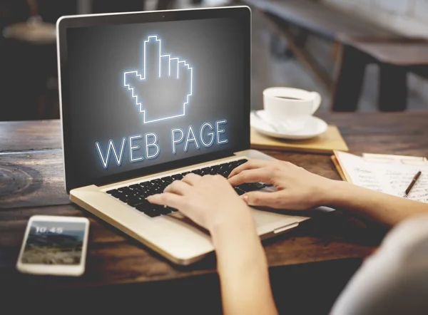 Woman working with laptop — Stock Photo, Image