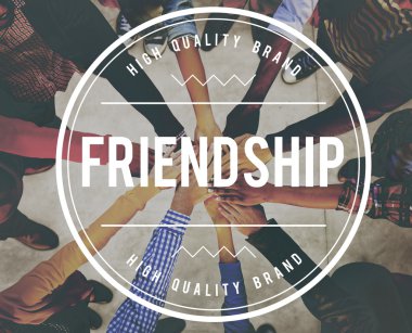 Farklı insanlar tutuşup