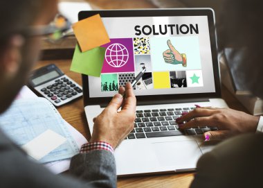 Laptop ile emekçilerin