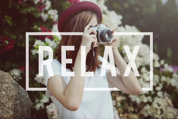 Girl making photos on Camera — Stock Photo, Image