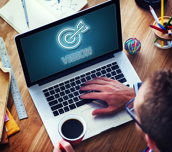 Man using laptop — Stock Photo, Image