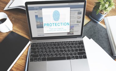 dizüstü bilgisayar ile çalışma alanı tablosu